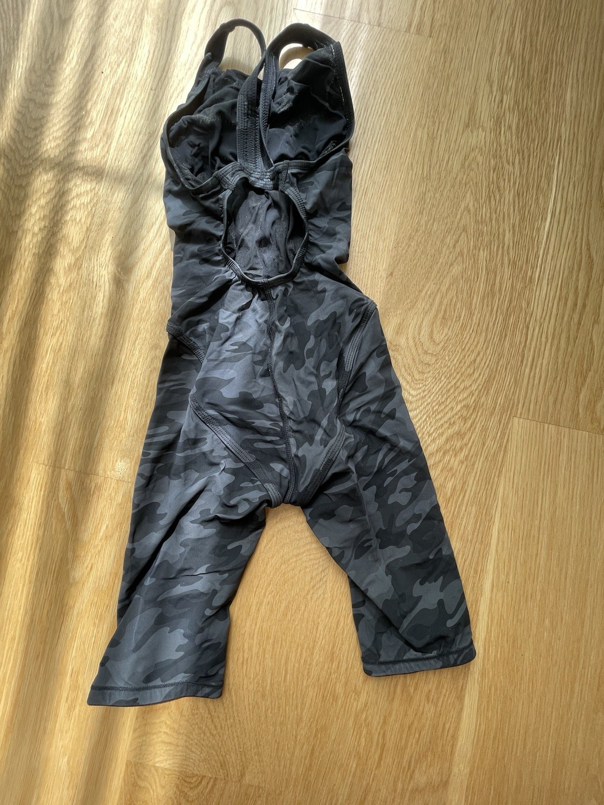 TYR Kneeskin Full Body Tech Suit Fina Approved 12 and Under Size 24