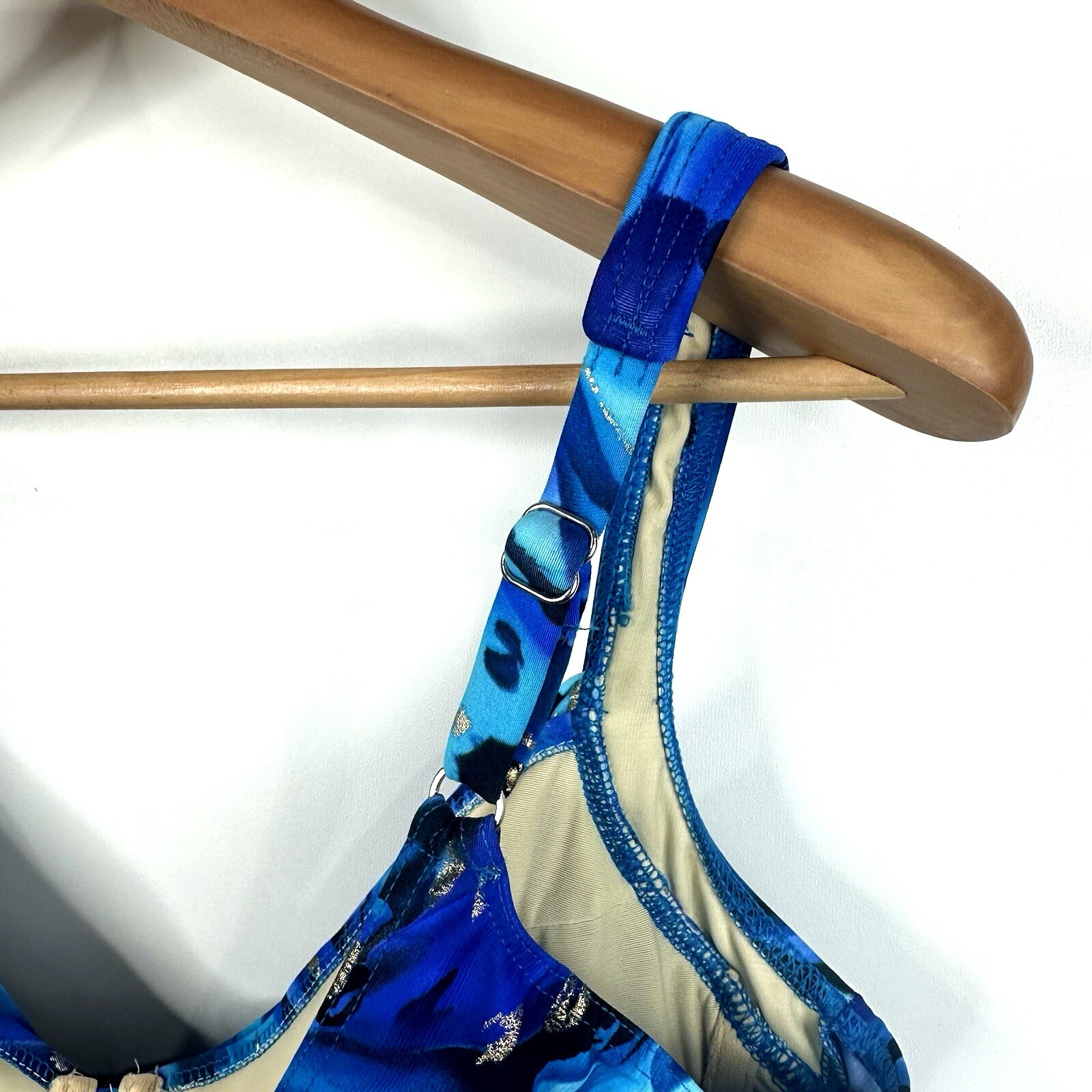 Miraclesuit Animal Magnetism Temptress Wrap One Piece Swimsuit Blue Gold Size 6?