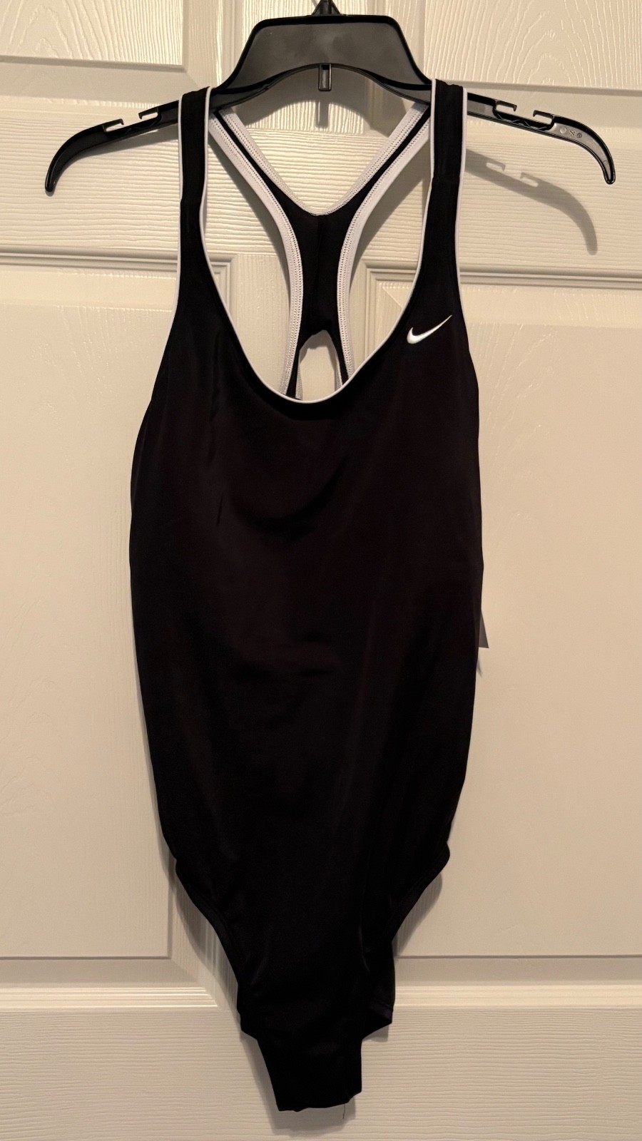 NEW $92 Nike Women Solid Powerback One Piece Swimsuit Black White Size XL