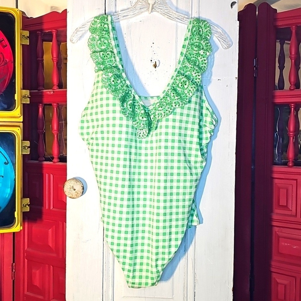 Lands’ End Womens Checked Green White Eyelet Ruffled One Piece Swimsuit 16W
