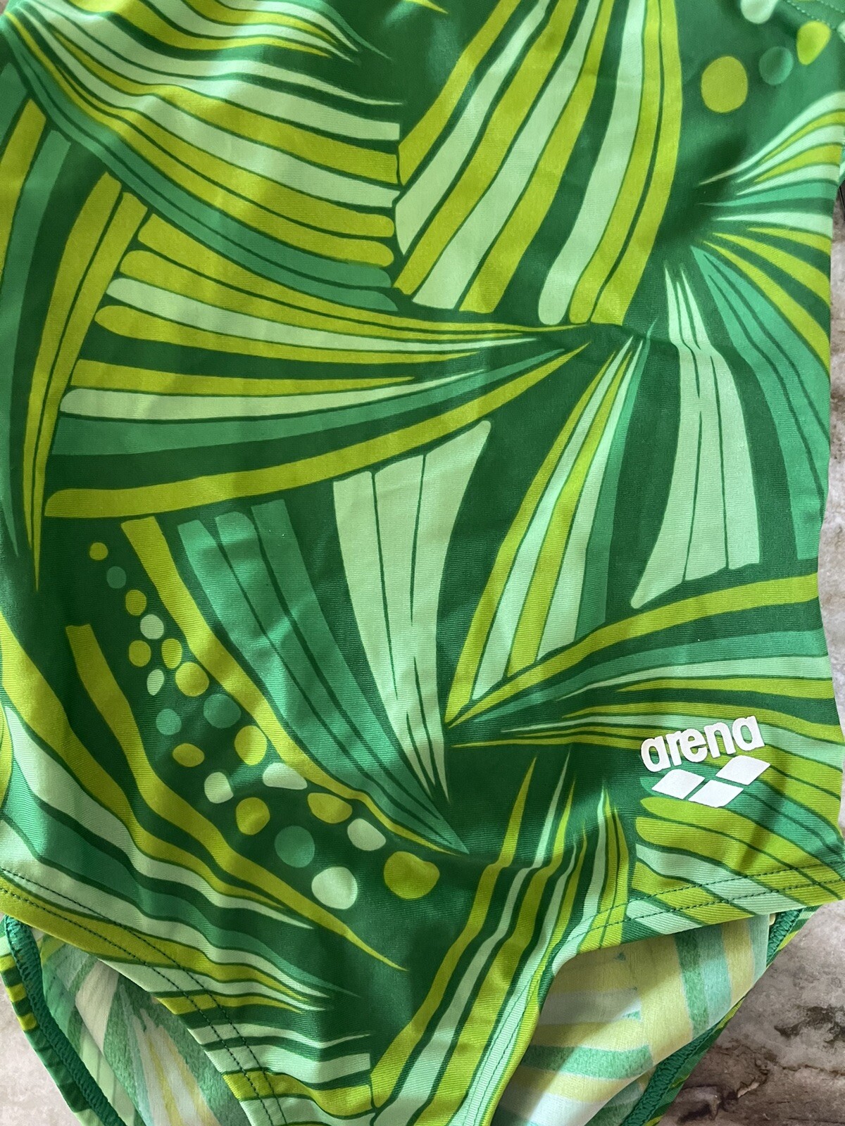 NWT Arena Women’s Competitive Training Suit GREEN Design Size 22