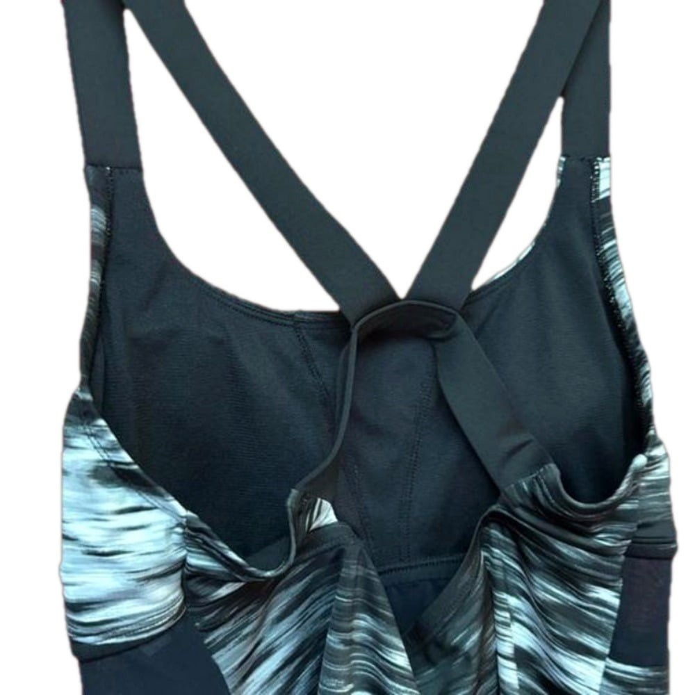 Nike Women’s Blur V-Neck Tankini Size M Support Swim /Athletic Top Black White