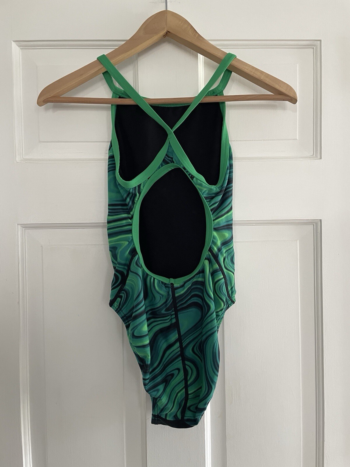Tyr Green Marble Swirl Pattern Women’s Swimsuit 30(S) Racer Back Team Swim