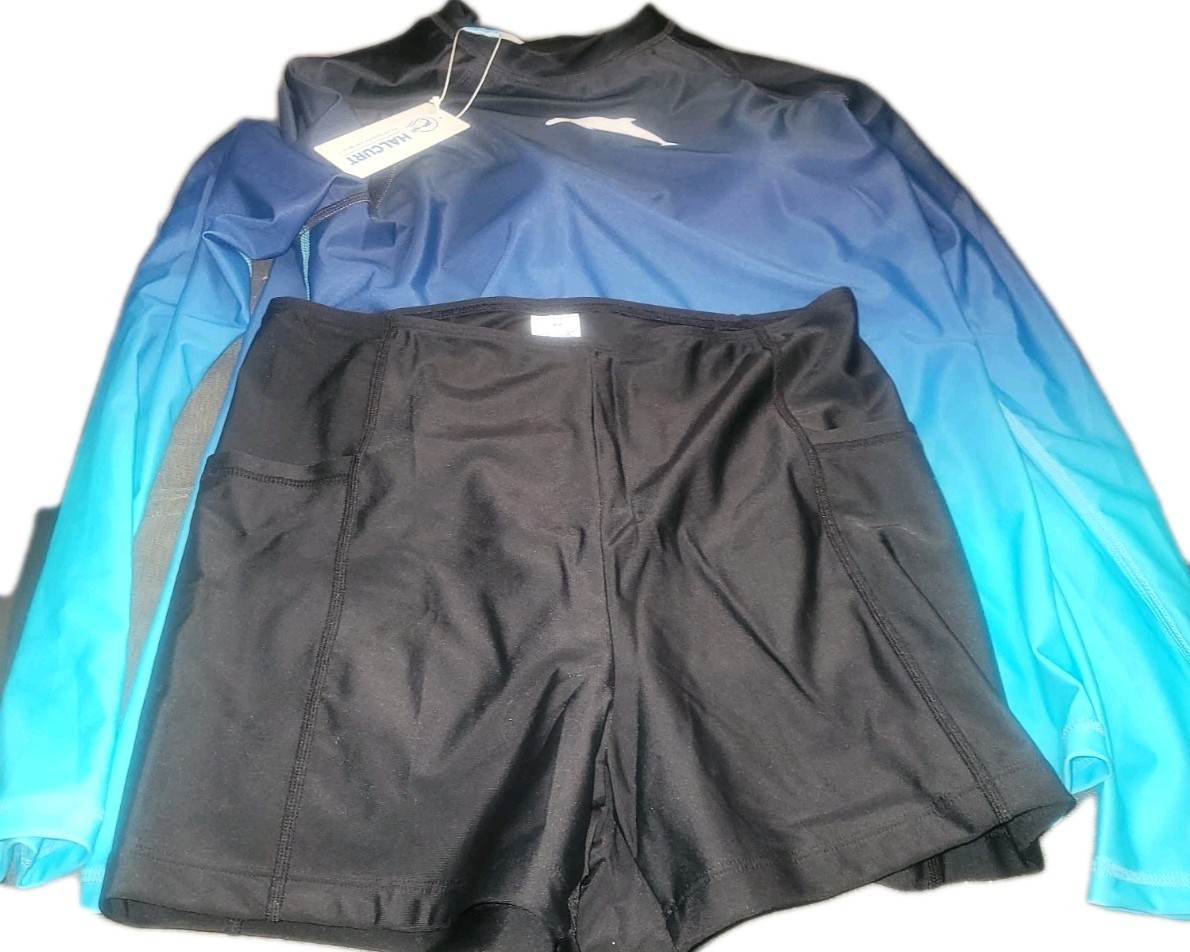 Halcurt Half Zip Long Sleeve Rash Guard Top with Bra Side Pockets