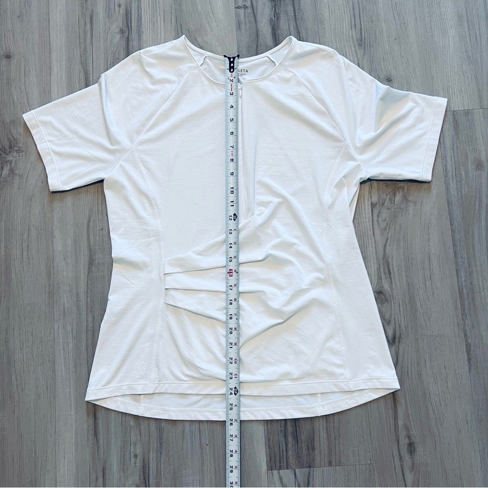 Athleta Pacifica White short sleeve rashguard zip center hidden pocket NWOT XL