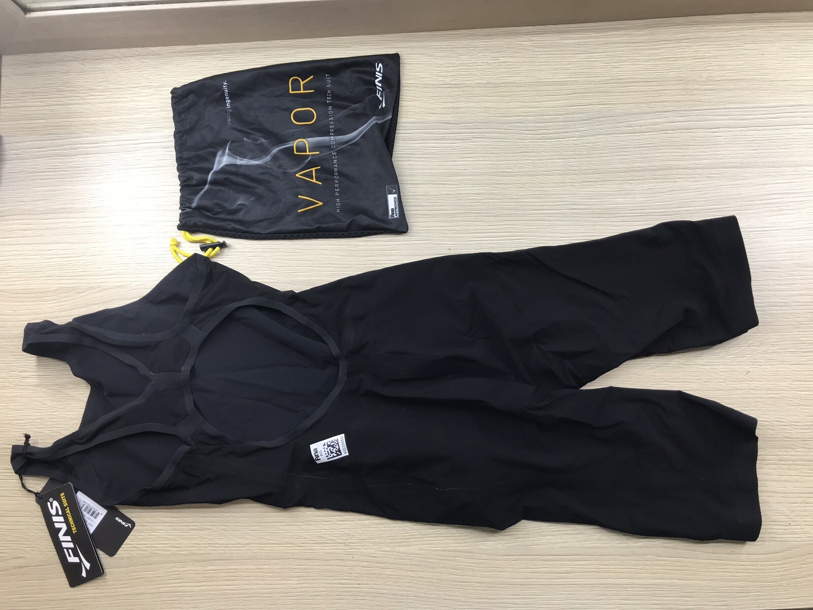 FINIS Women’s Vapor Race John Kneeskin Tech Suit Swimsuit open back size: 25 NWT