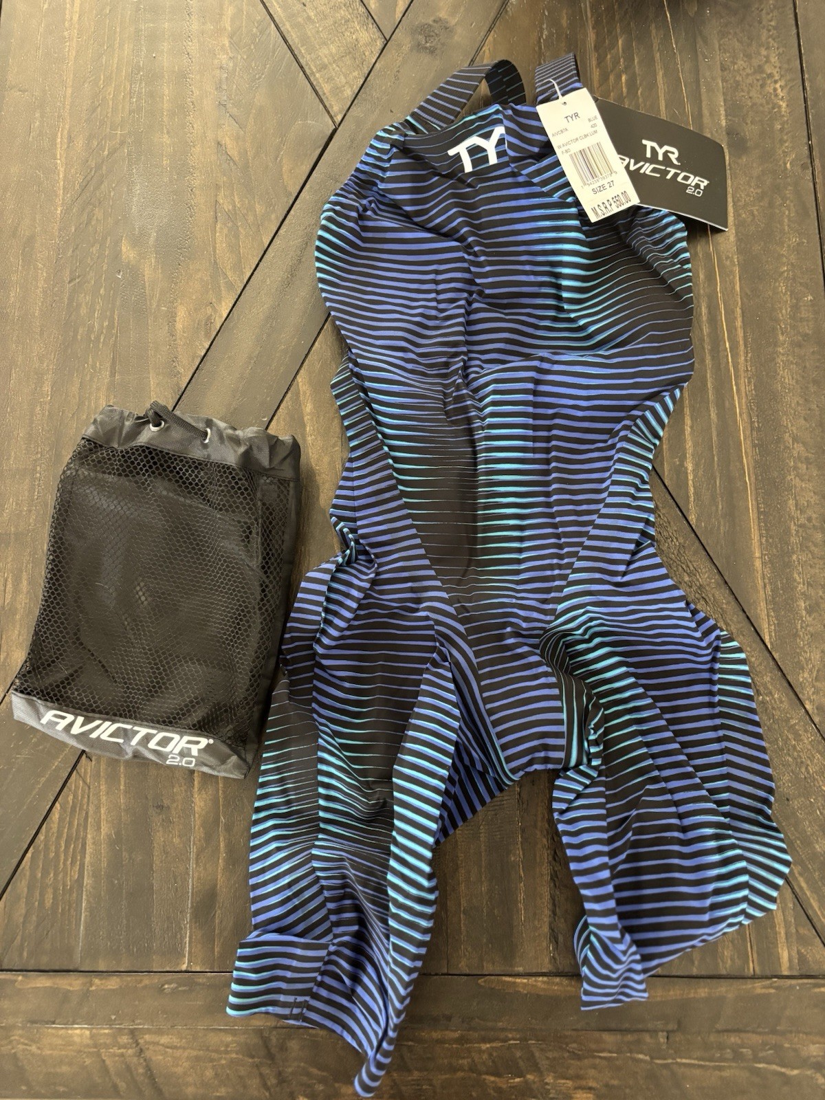 TYR Avictor Women’s Closed Back Size 27 Blue