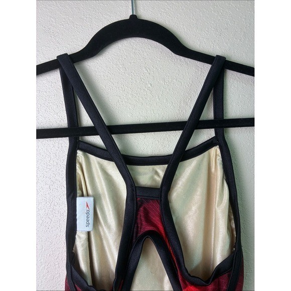 SPEEDO Size 10 Red Black Rising Sun Lycra Geoback One Piece Racer Swimsuit Beach