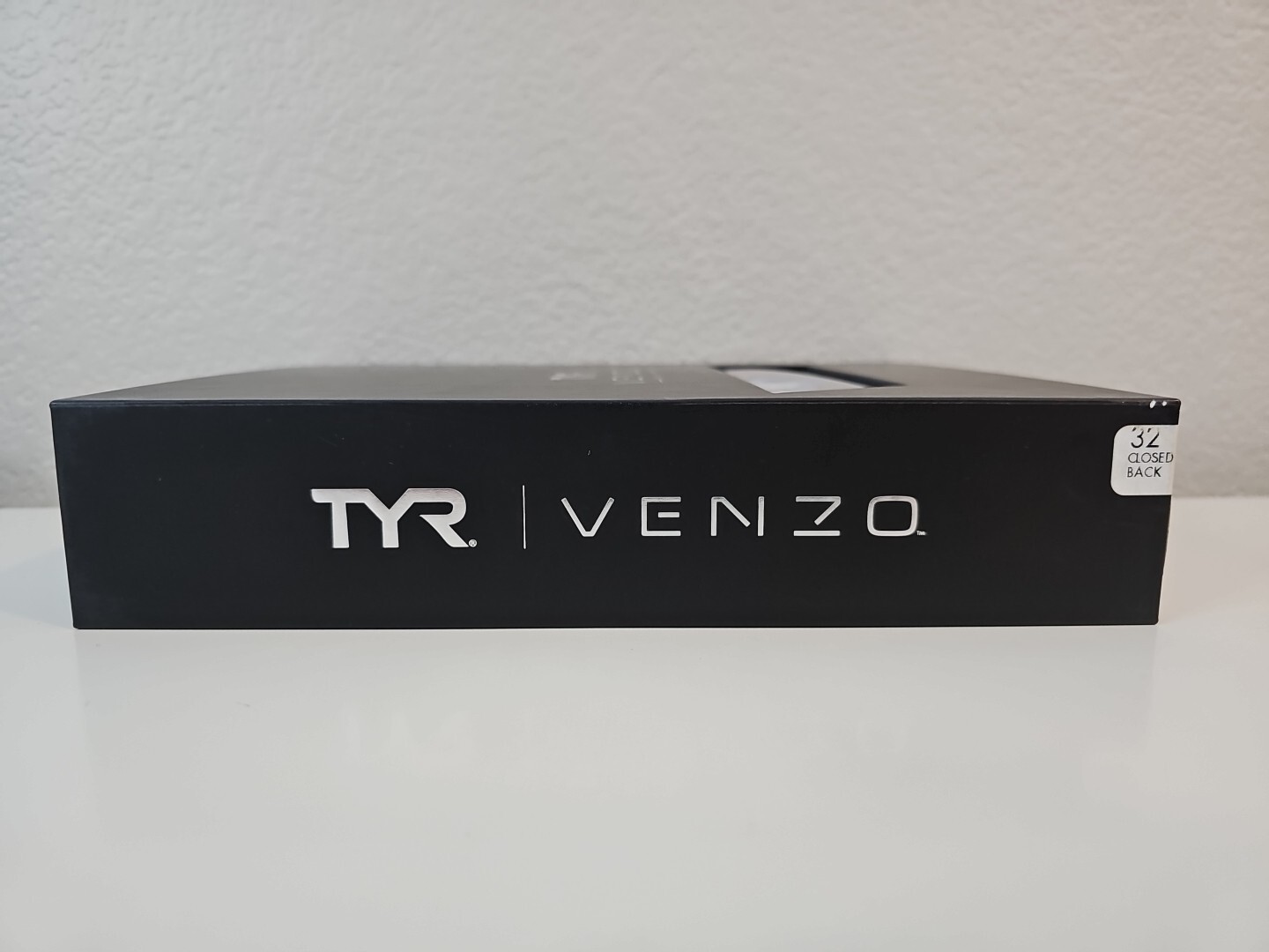 BRAND NEW | TYR | Venzo Genesis USA | Swimwear | Closed Back | Womens 32