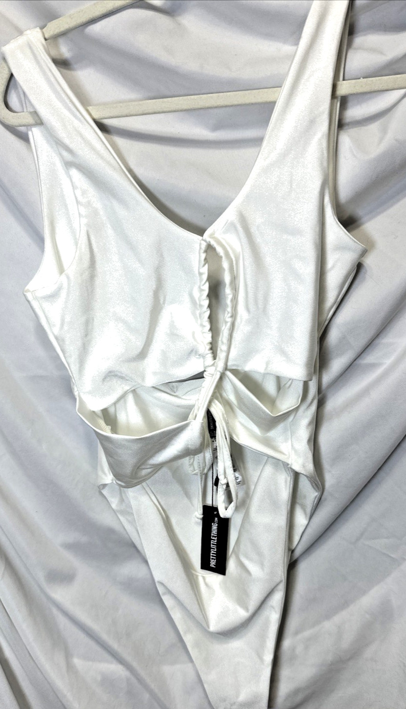 Women’s White PrettyLittleThing One Piece Plunge Front And Back Swimsuit Size 12