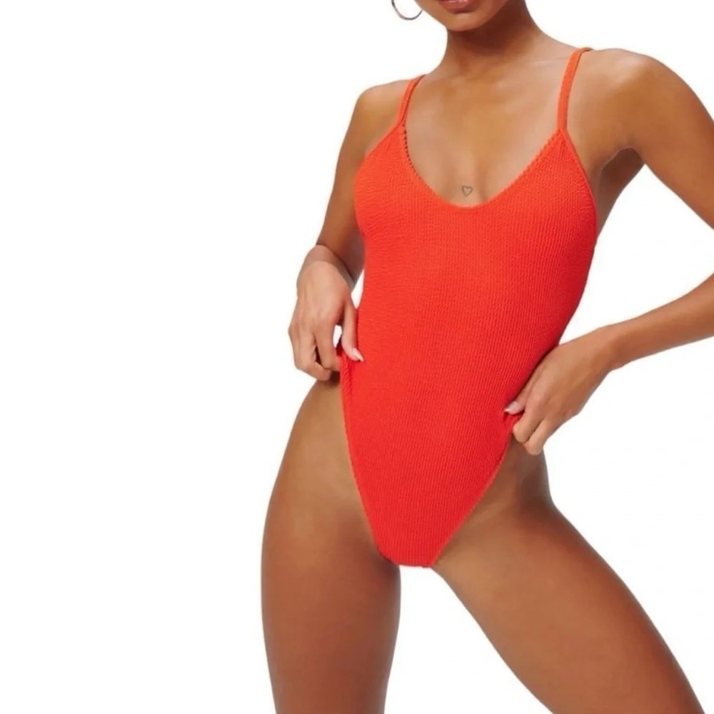 Good American Women’s S / M (1/2) Red Always Fits One Piece Swimsuit Resort
