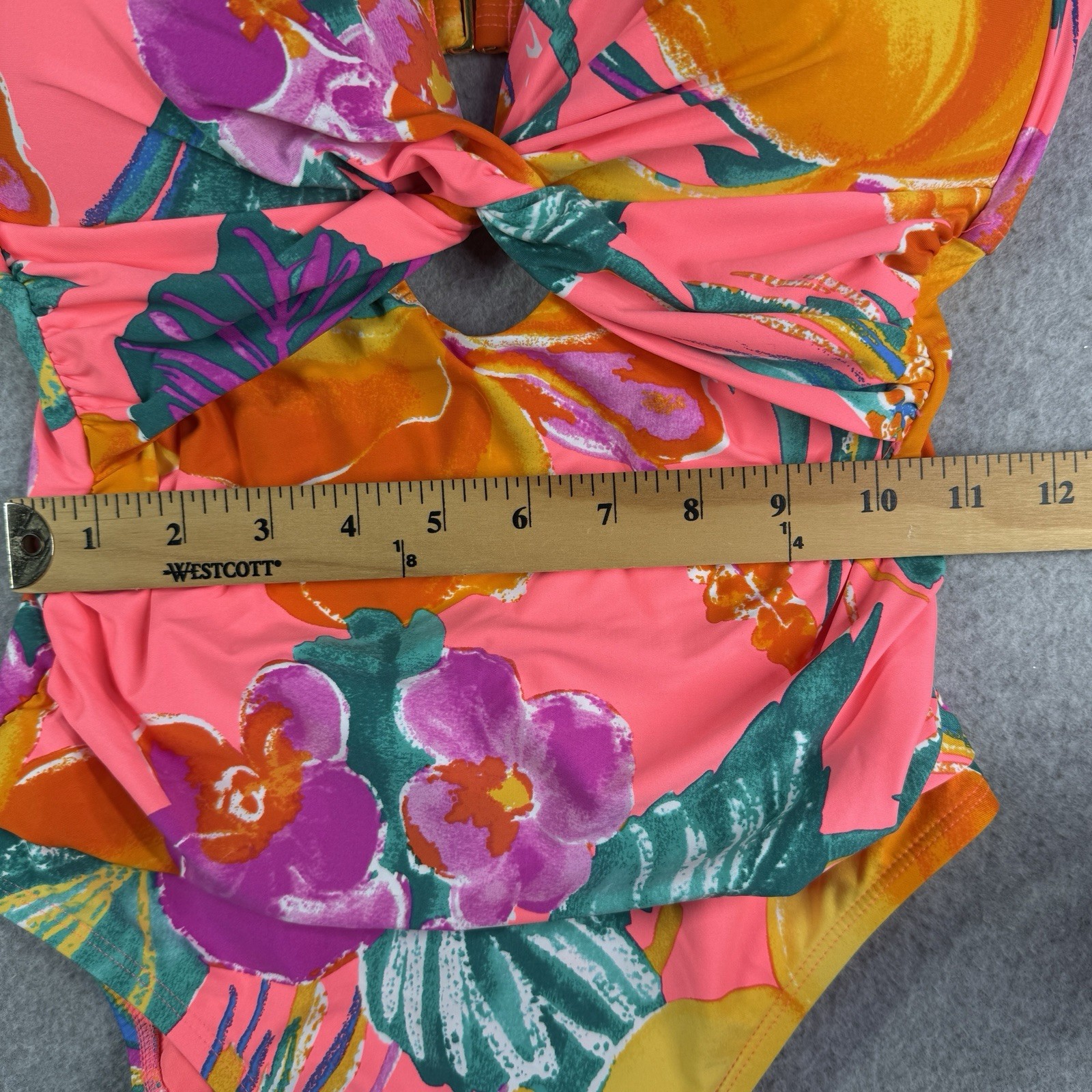 La Blanca Women 6 Twist Keyhole One Piece Swimsuit Floral NWOT Colorful Tropical