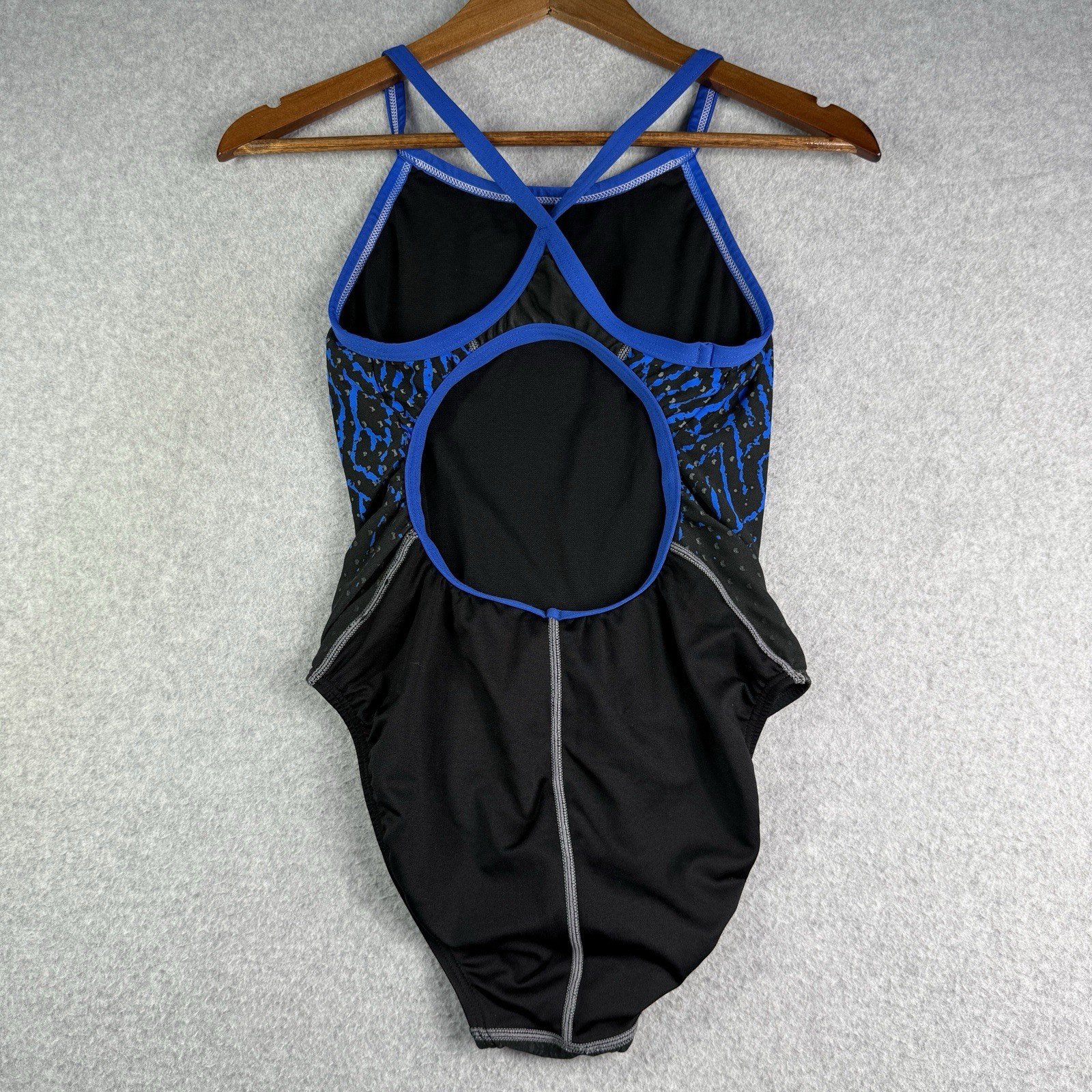 TYR Women’s Medium 34 Odyssey Diamondfit Swimsuit Blue Geometric