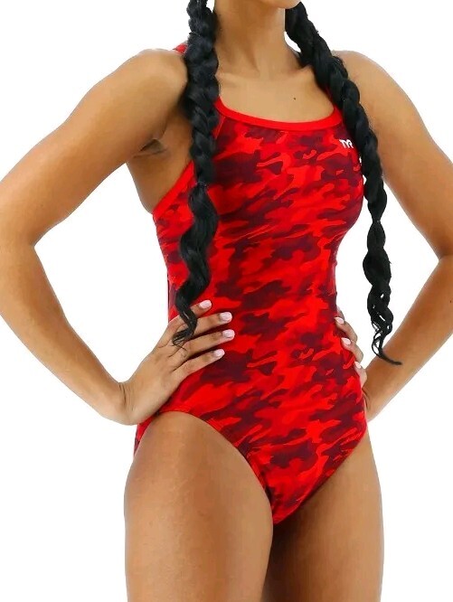 New TYR Durafast Women’s Red Camo Diamondfit Swimsuit – Size 30