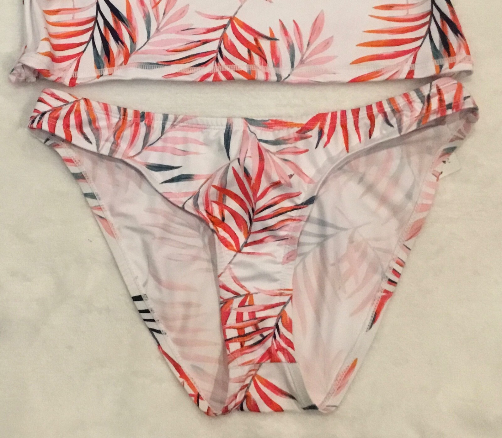 OP – Ocean Pacific Tropical Print Split 2 Piece Women’s Swimwear, Medium, NEW