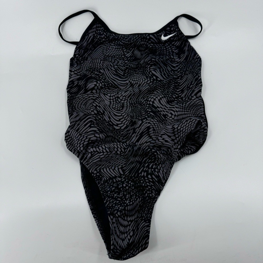 Nike Geo Alloy Poly Blend Nike Dri fit One Piece Swim Suit