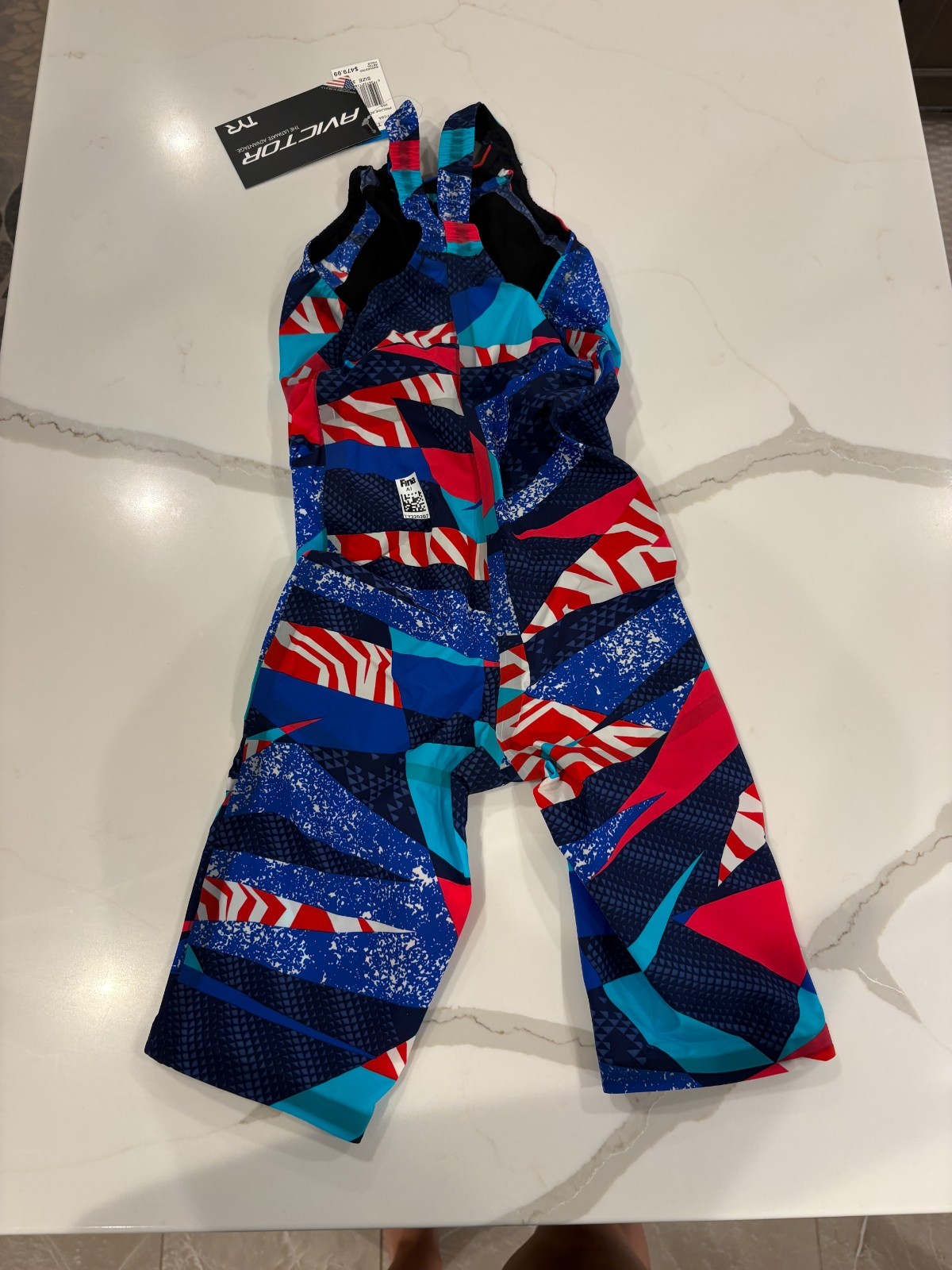 BRAND NEW WITH TAGS TYR AVICTOR CLOSED BACK WOMEN’S KNEESKIN SIZE 30 PRELUDE