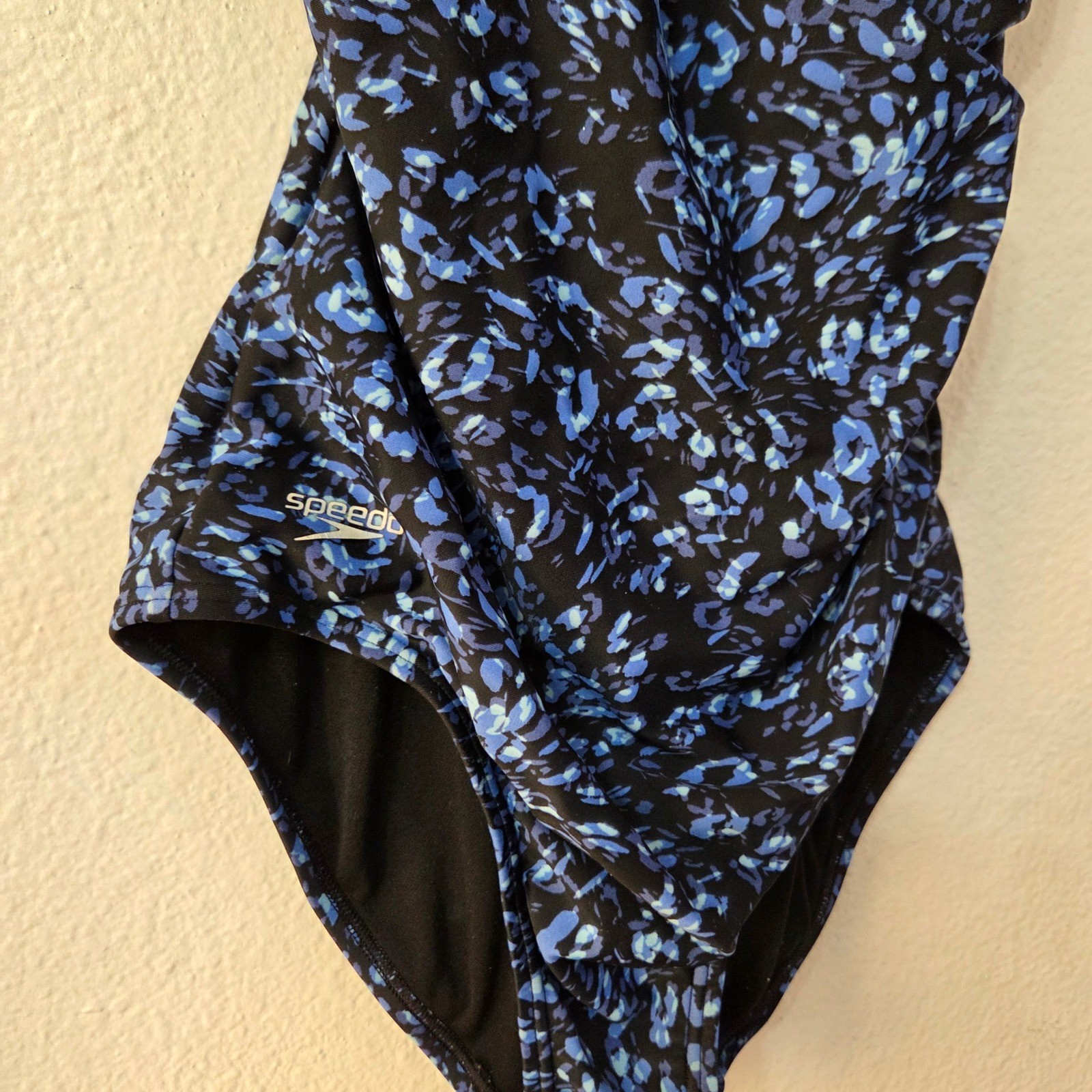 Speedo Black & Blue One Piece Swimsuit Women’s size 6