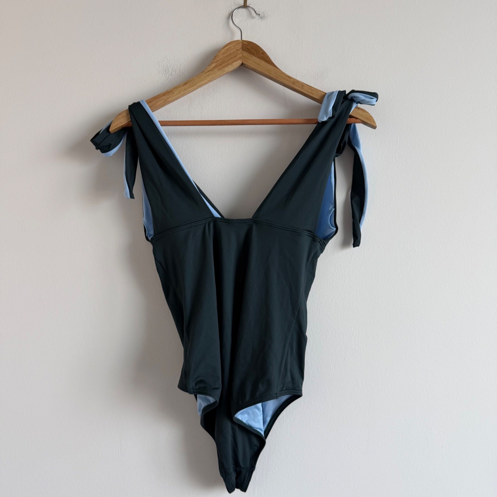 Mei Lange Eve Bow Dark Green Shoulder Tie One Piece Maillot Swimsuit Size Medium