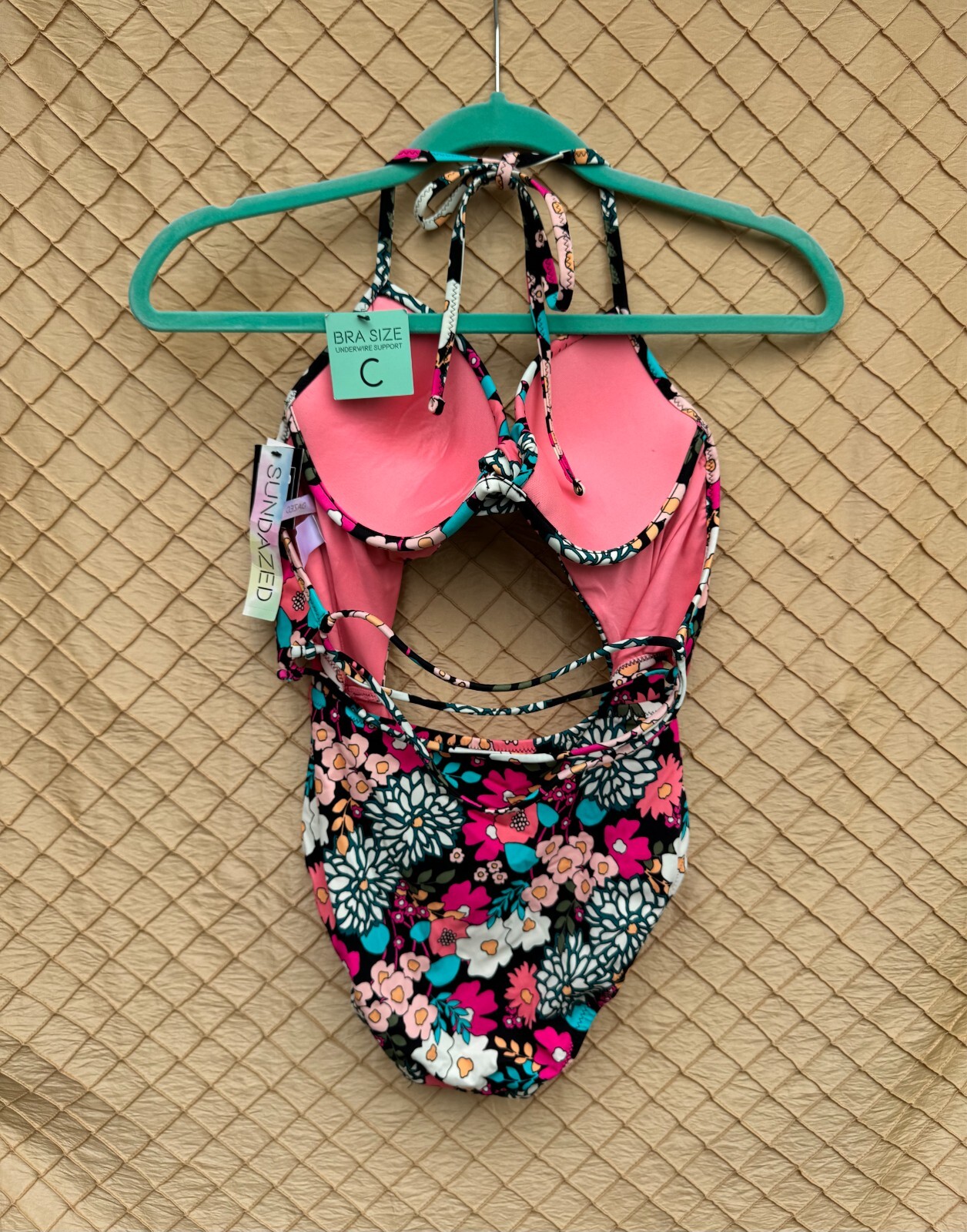 Sundazed Size 34C Women’s floral multi-color 1 pc swimsuit
