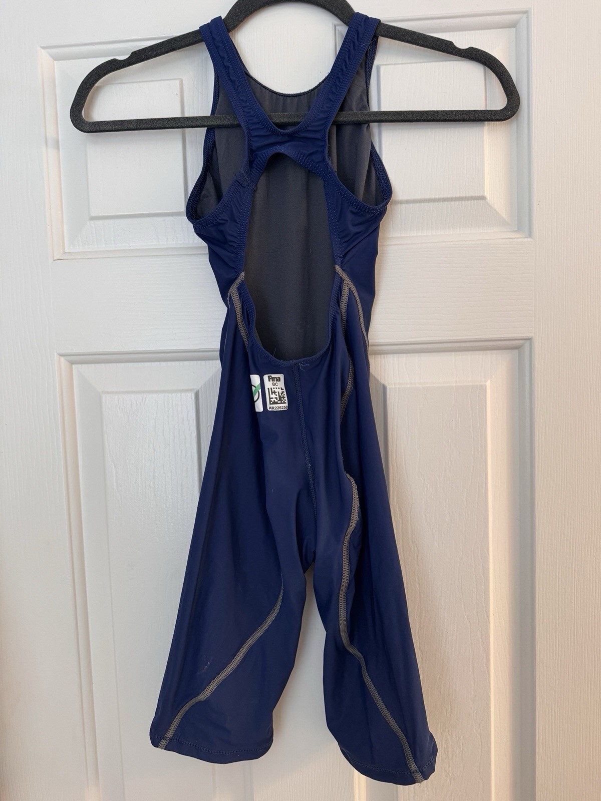 Arena – Women’s Tech Suit – Size 28