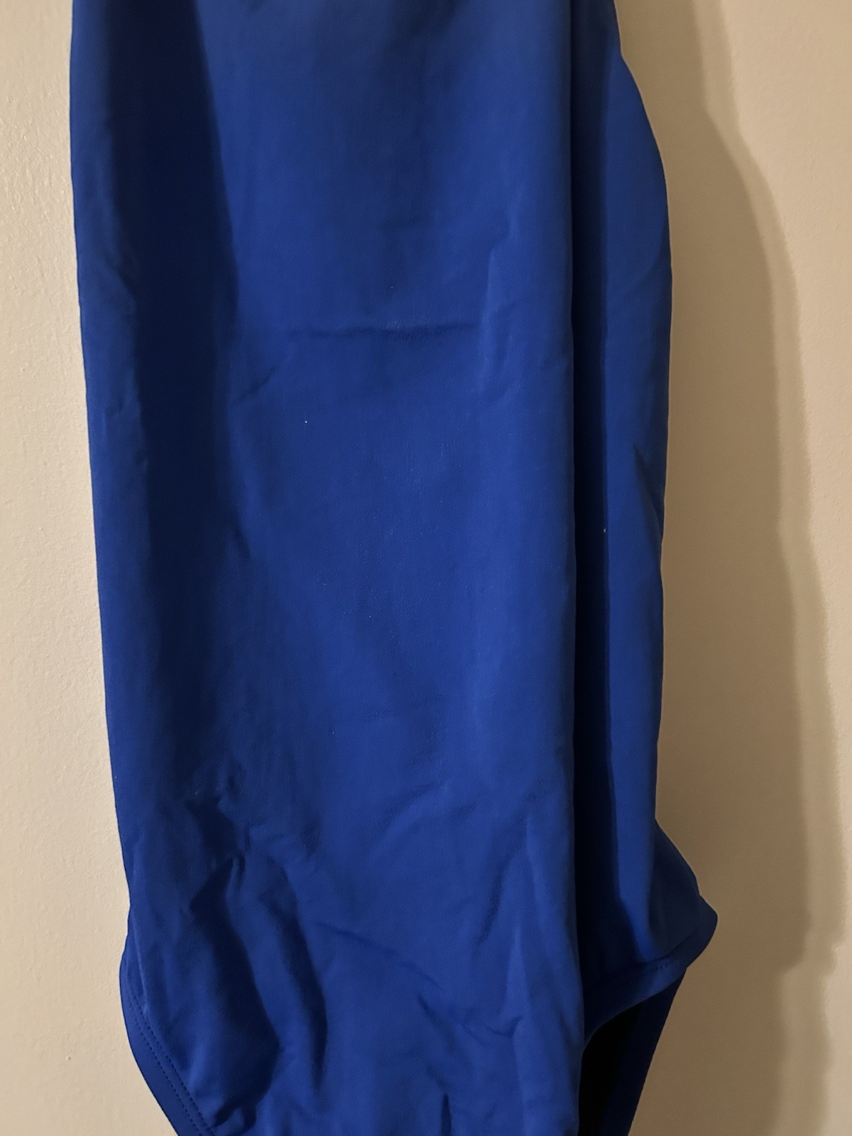 Nike Women’s HydraStrong Solid Fastback One-Piece Royal Blue Swimsuit, 36/10