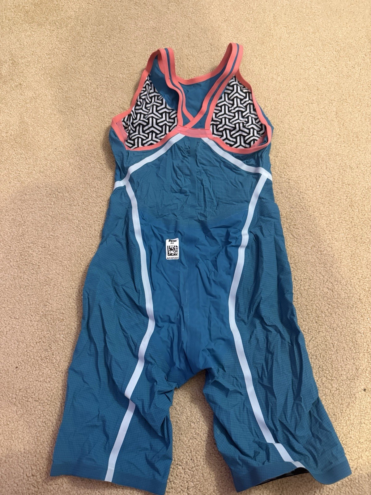 Arena Carbon Glide limited edition tech suit Size 27, Pink And Blue