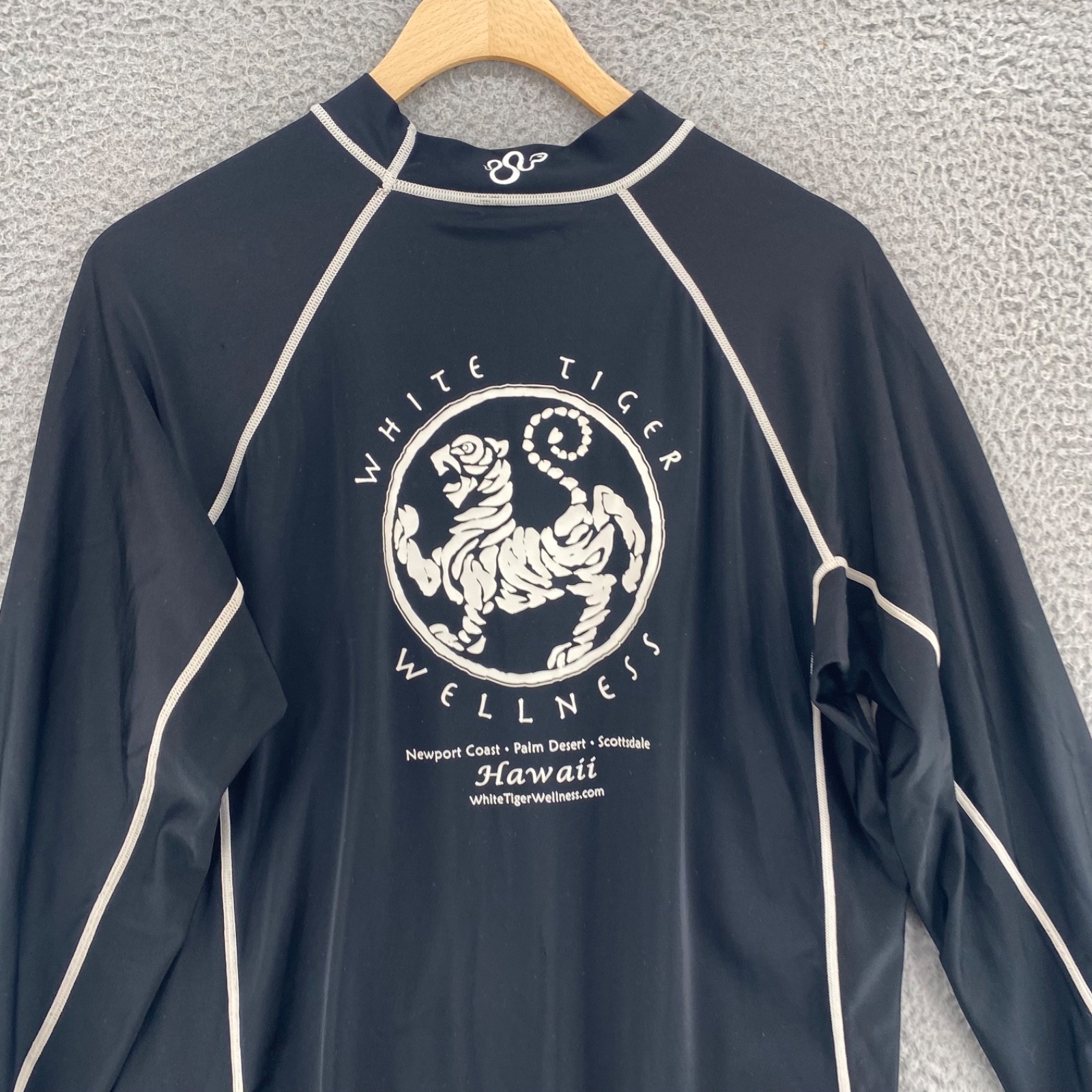 Rash Guard Top Womens Extra Large Black UPF 50 Hawaii Snorkel Swim Long Sleeve