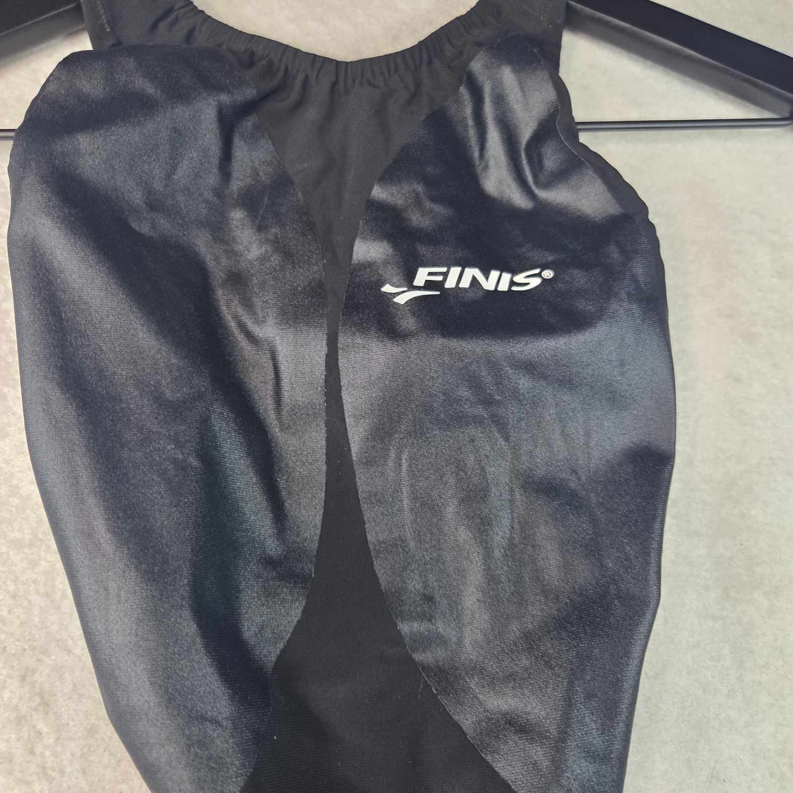 FINIS Size 28 Black Kneeskin Racing Swimsuit Competition Swimwear Women