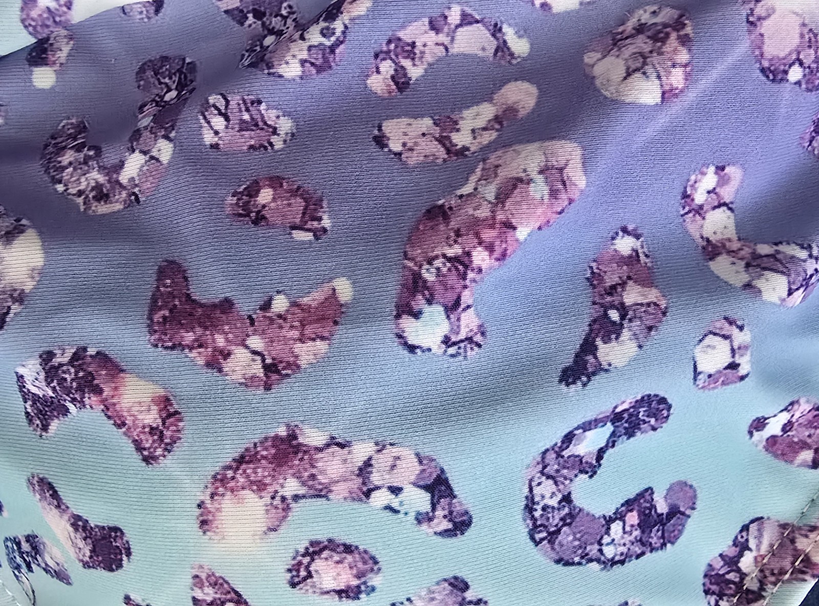 Beautiful Mermaid Bakini In Size XL NEVER WORN, GOLD METAL SHELL WITH PURPLE