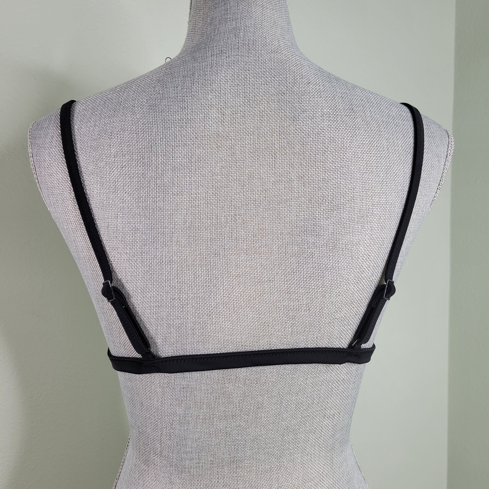 Aerie Perky Triangle Padded Bikini Top Front Close Adjustable Straps Black