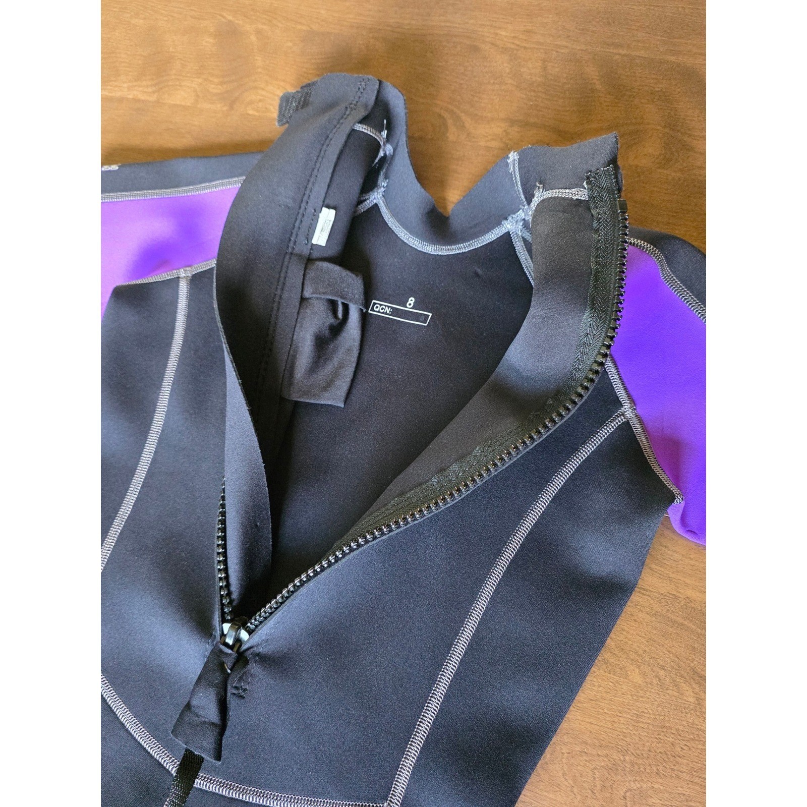 NeoSport Womens Shorty Wetsuit Sz 8 Black Purple 2mm Neoprene Scuba Surf Snorkel