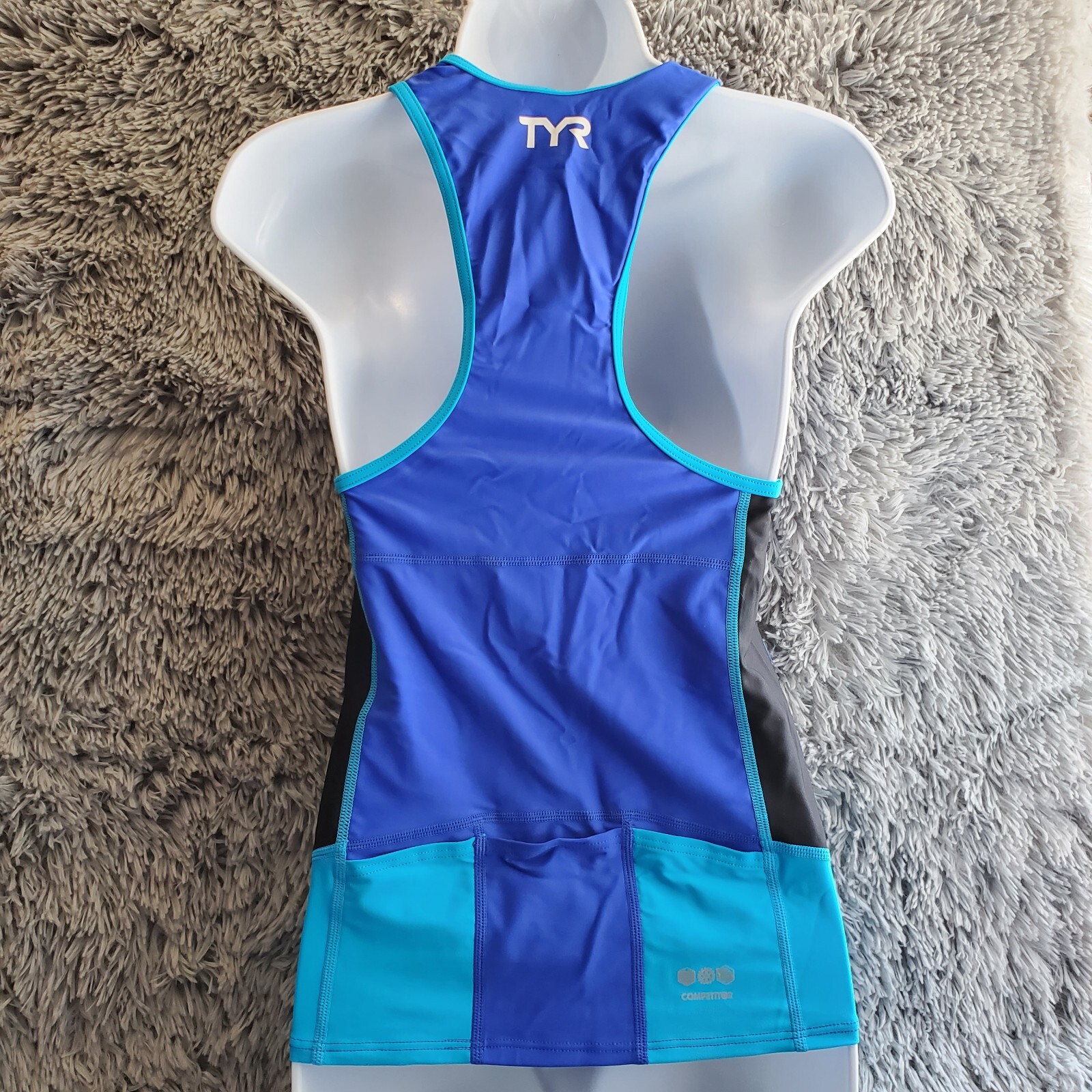 XS TYR Compression Webbing Triathlete Tank Rear Pockets Swim Mens XS MSRP $60