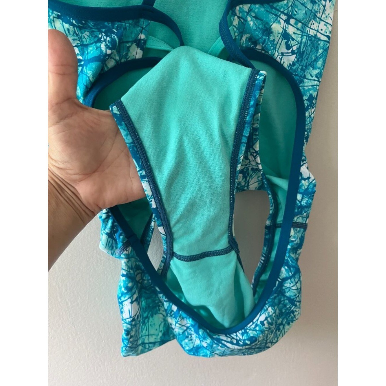 TYR Womens Sz M Turquoise Competitive Suit One Piece Racerback Swimsuit