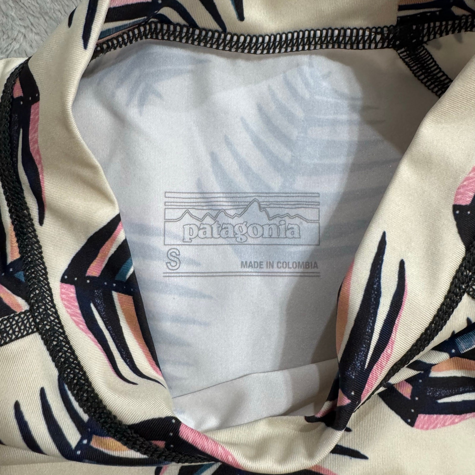 Patagonia Women’s Micro Swell Short Sleeve Rashguard Palms of My Heart Small