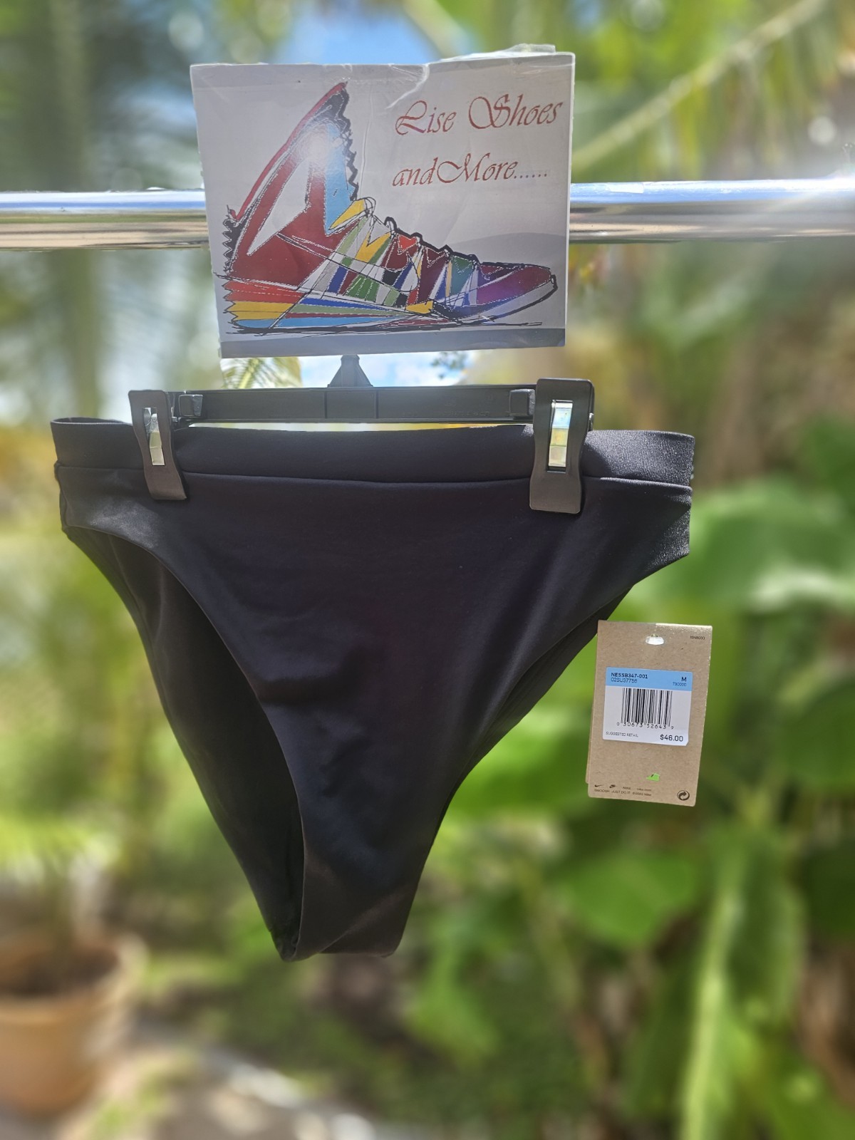 Size medium Nike Swim Women’s Essential High Waist Bikini Bottom Black NWT