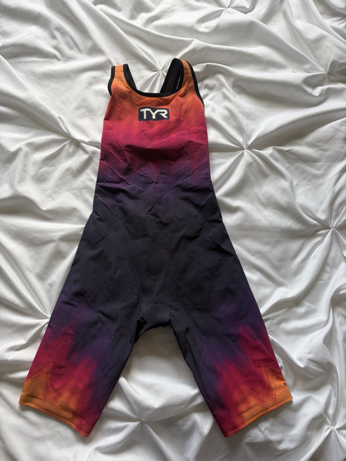 TYR Venzo Women’s Competitive Kneeskin Swimsuit Regular Size 22 Nylon/Lycra