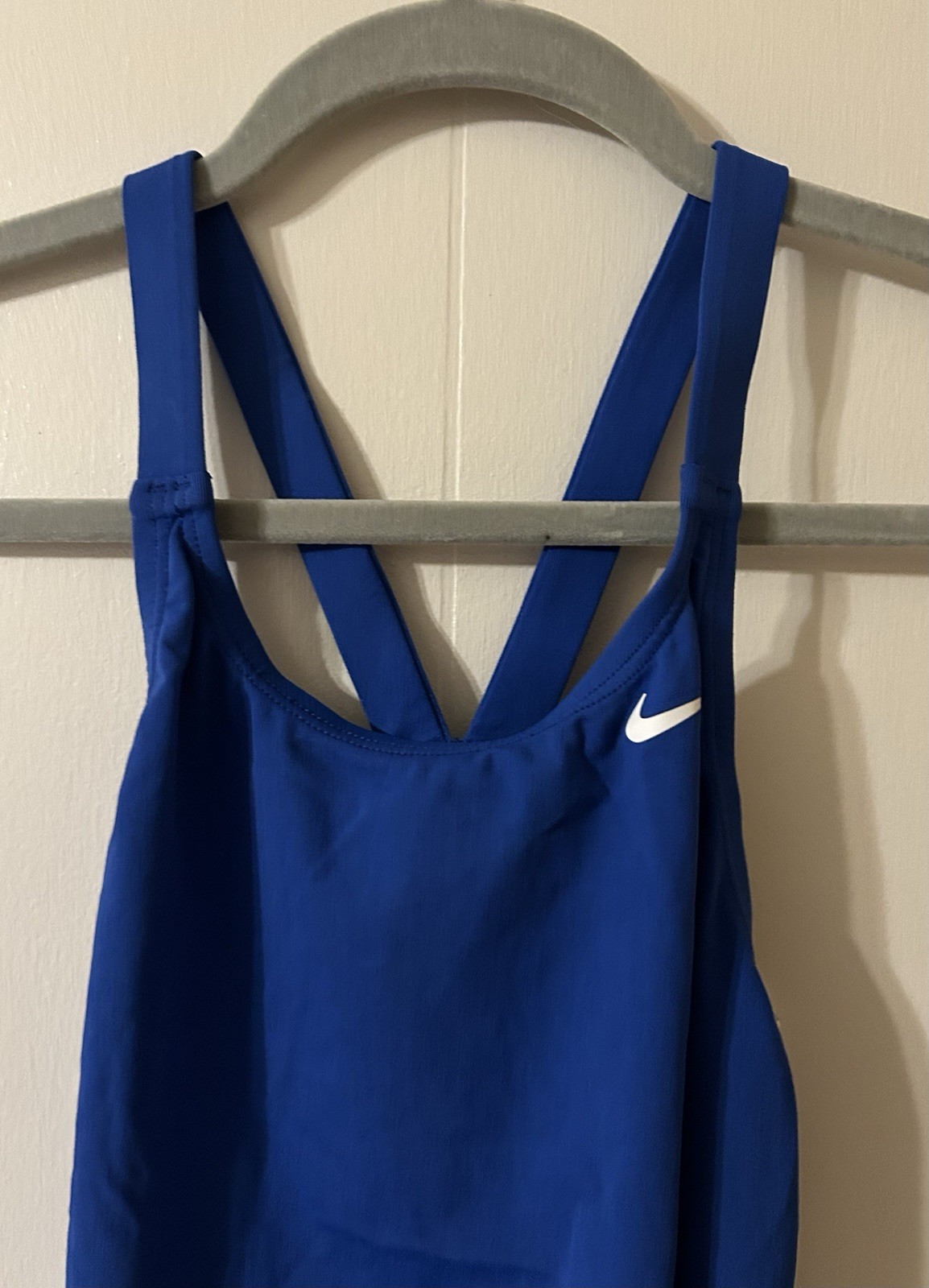 Nike Women’s HydraStrong Solid Fastback One-Piece Royal Blue Swimsuit, 36/10