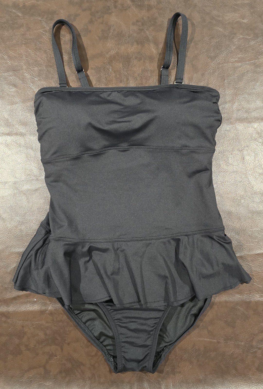 Lands’ End Women’s Sculpting Suit Ruffle Bandeau One Piece Swimsuit Sz 10 Black