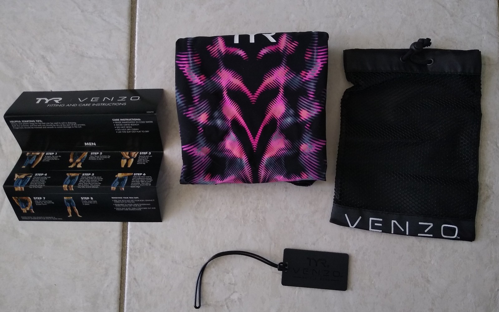 TYR Venzo Genesis Closed Back Tech Swim Suit Color Steel Pink Size 20 Technical