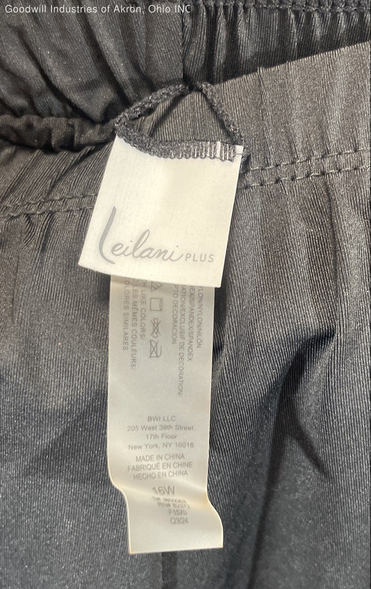 Leilani Women’s Plus Black Swim Shorts Board Shorts Cover Up NWT Sz 16W