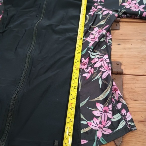 Tropical Floral Women’s Swim Guard and Top Size L Workout Beach Activewear Sport
