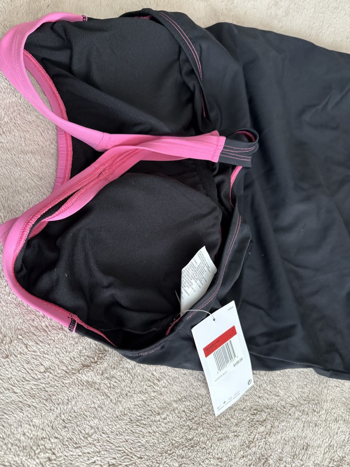 Nike Women’s Solid Hydra strong Swimsuit Pink & Black Size L (2 Pieces Set )