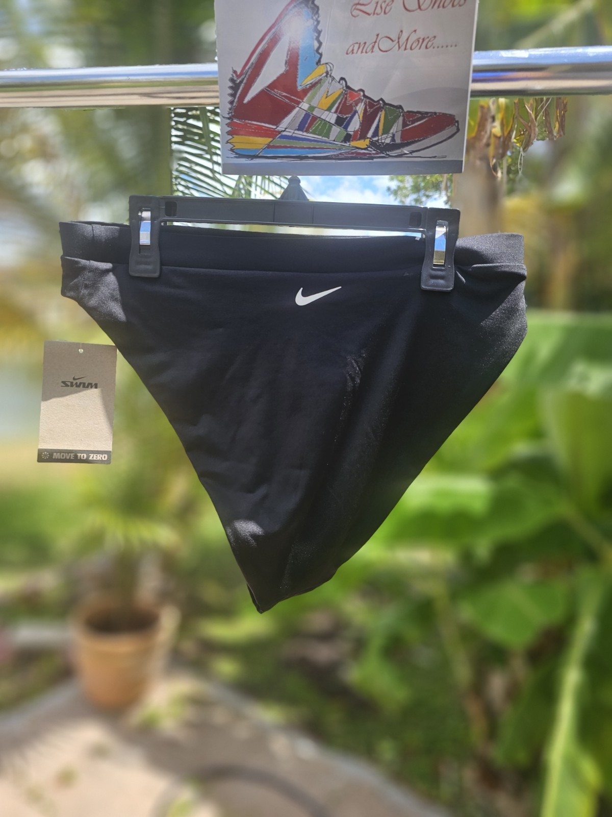 Size medium Nike Swim Women’s Essential High Waist Bikini Bottom Black NWT