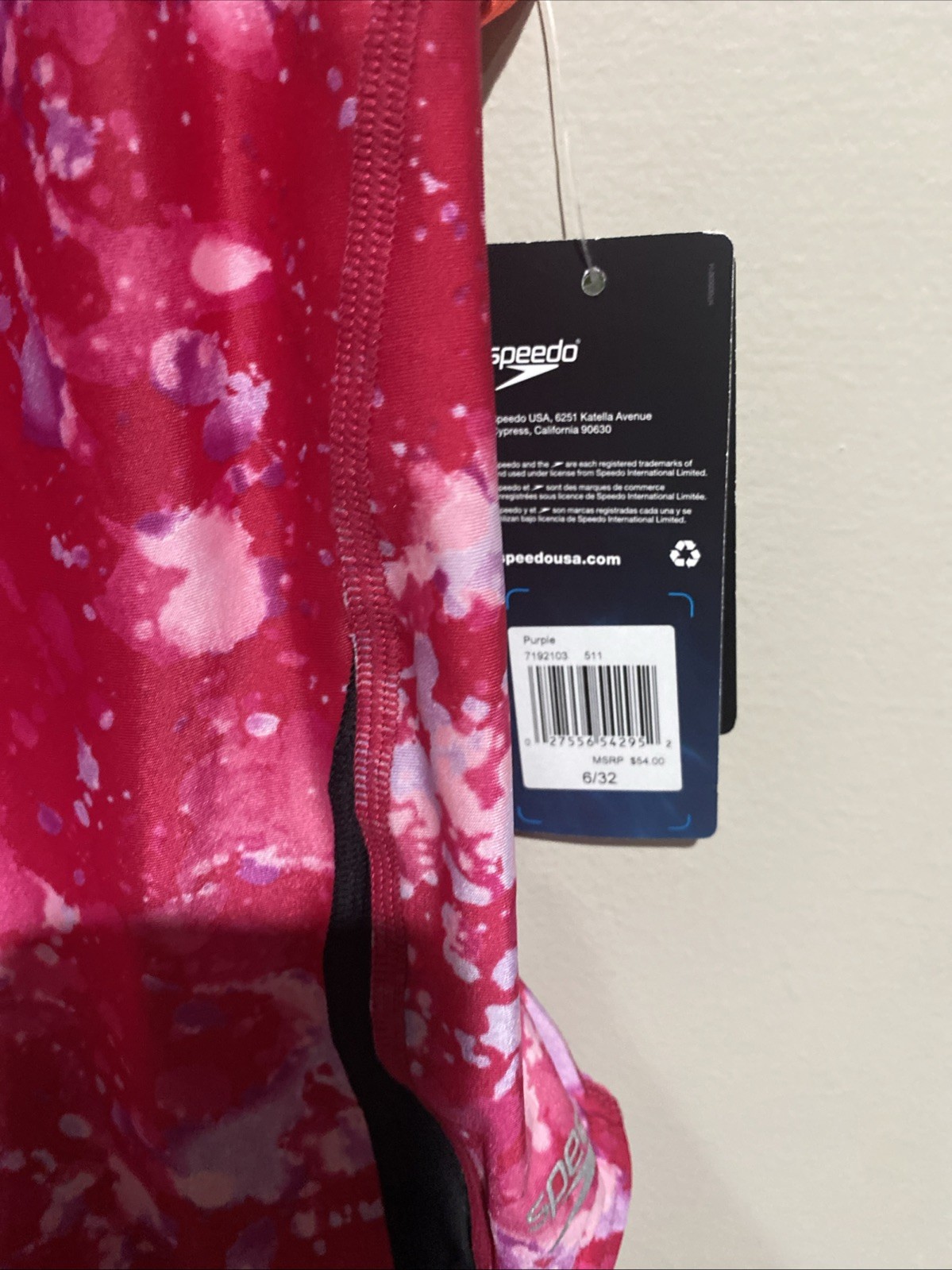 Speedo Women’s Eco Endurance Cyclone Swirl Flyback Swimsuit Pink Purple Sz 6