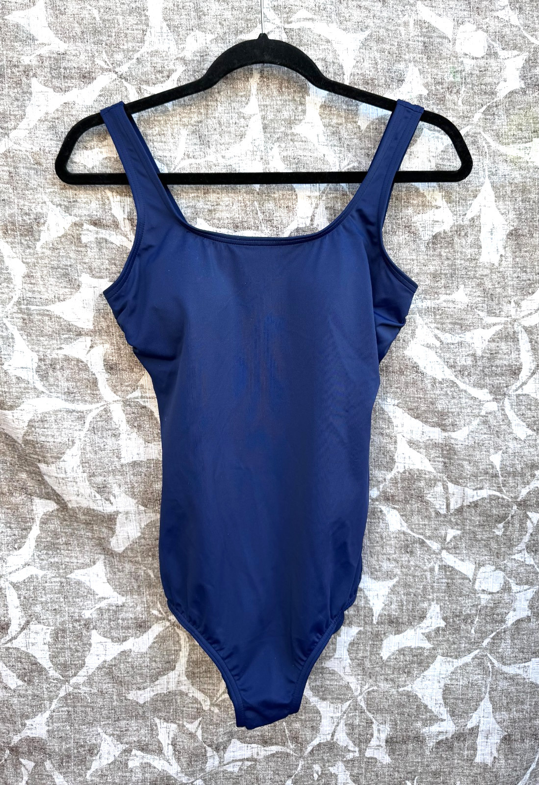 Lands’ End size 10 Women’s Navy Blue One Piece Swimsuit