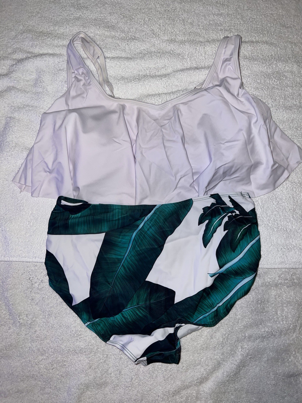 New Women’s 2pc Swim Suit *Large*