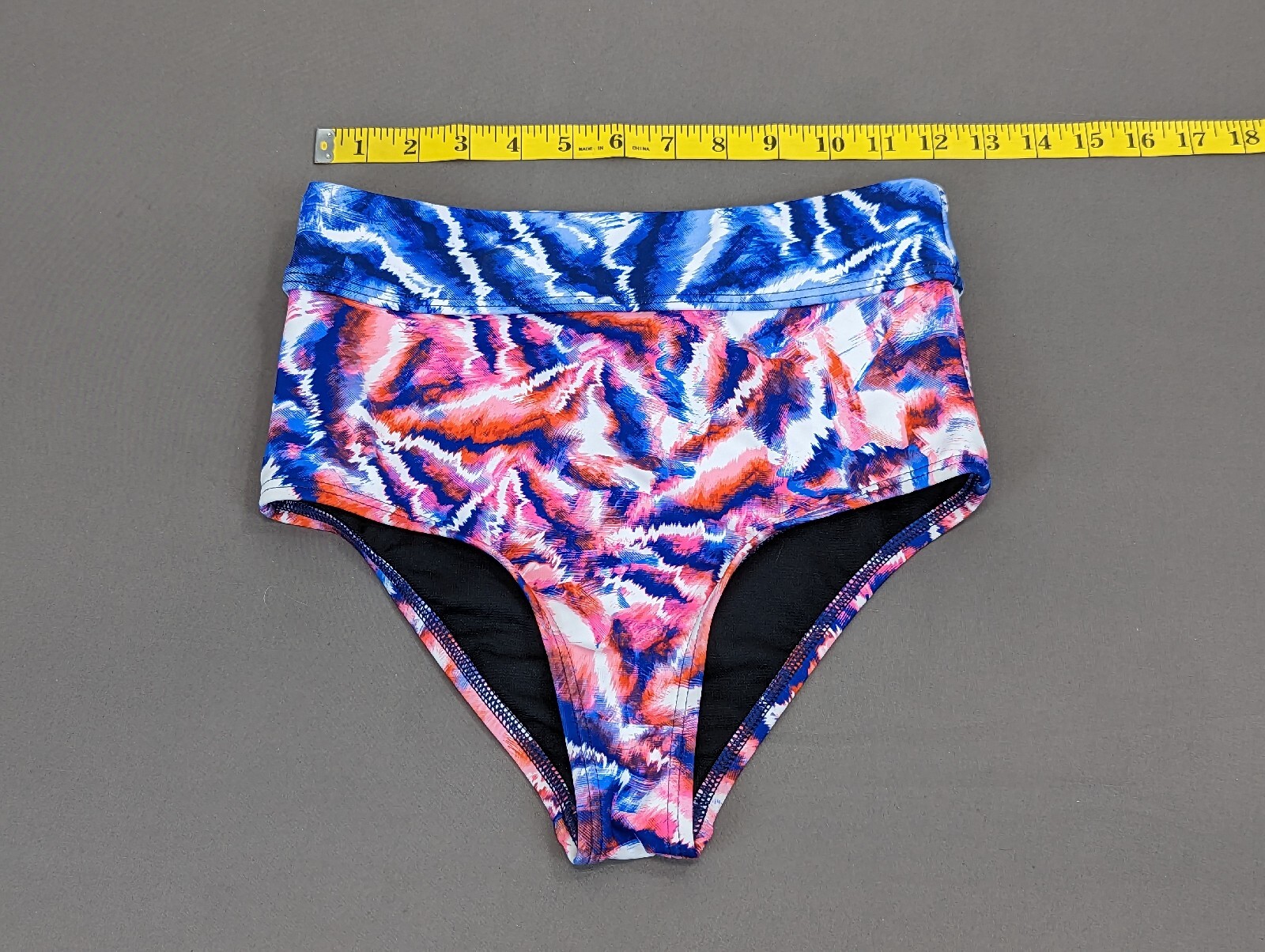 TYR NWT Women’s Leila High Waist Bikini Bottom Tie Dye Size XS UPF 50+