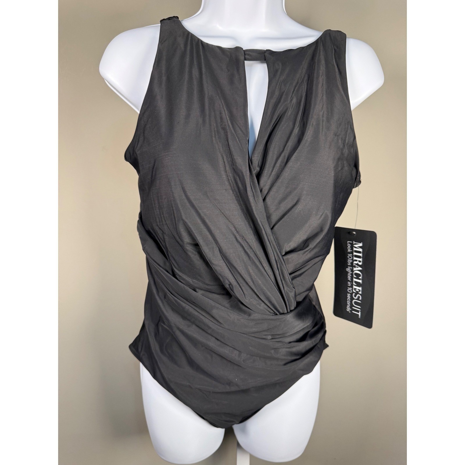 Miraclesuit Arden Black Tummy Control Keyhole One Piece NWT Size 14