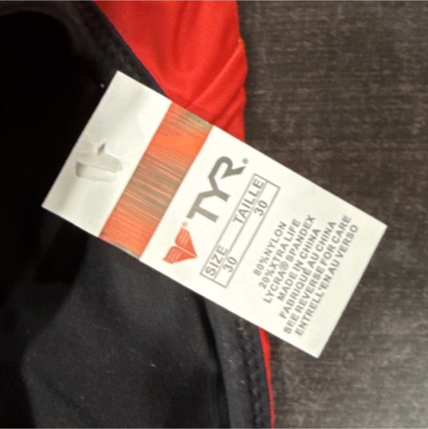TYR Reversible Crossfit Competitive Swimwear One Piece Female Size 30 Red/Black